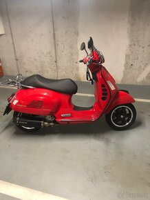 Vespa GTS 300 Super AKRAPOVIC - 4