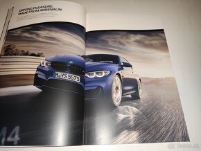 Prospekt BMW M4 Coupe a M4 Cabrio - 4