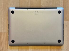 MacBook Pro 13", NOVÁ BATERKA, TOP STAV - 4