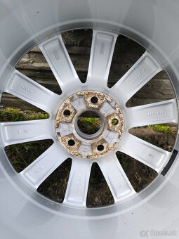 5x112 R19 255/40 - 4