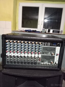 Behringer PMP2000 - 4