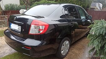 SUZUKI SX4  1,6 i  sedan - 4