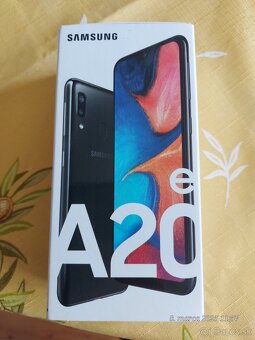 Samsung A20e - 4