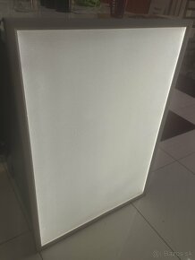 LED svetelný zaklapaci rám - 4