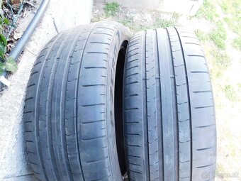 245/45R20 - 4