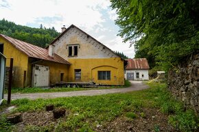 Polyfunkčná budova-obytný, skladový priestor, garáže,dielne - 4