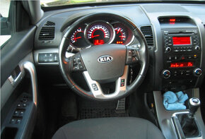 KIA SORENTO 2,2CRDi 4x4 AWD - 4