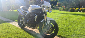 Triumph Speed Triple 1050 - 4