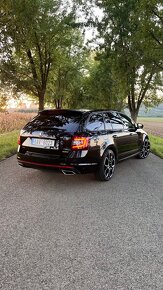 Škoda Octavia Combi 2.0 TDI RS DSG 4x4 - 4