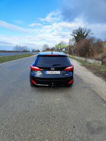 Predám Hyundai I30SW 1.6 CRDI r.v. 2014 - 4