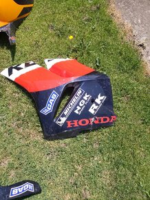 Plasty na motocykel Honda CBR 1000 ročník 2004-2005 - 4