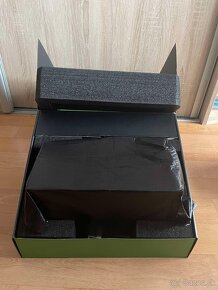 Xbox Series X + gamepad + 6 hier (komplet balenie) - 4