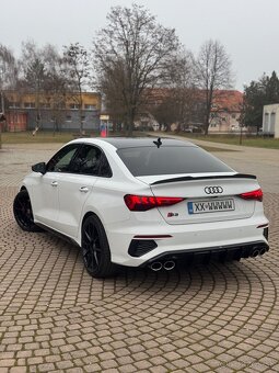 Audi S3 Sportback 2.0TFSI Quattro - 4