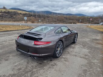 Porsche 911 CARRERA - 4