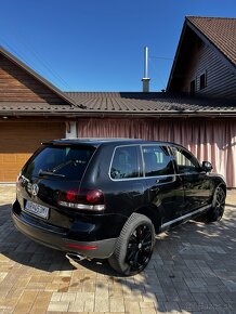 Volkswagen Touareg 3.0 TDi FACELIFT MANUÁL VZDUCH - 4