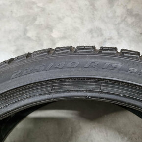 Zimné pneumatiky 225/40 R19 PIRELLI RSC DOT0420 - 4