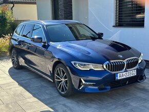 BMW Rad 3 Touring 320d Luxury xDrive A/T8 r.2020 - 4