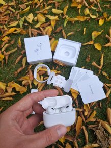 Apple AirPods pro (2.generacie) s MagSafe - 4