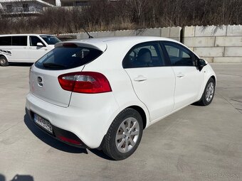 KIA RIO 1.25i - 4