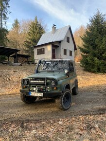 Uaz 469b - 4