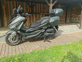 Držáky kufru Shad Sh23 na Honda Forza 125 300 350 - 4