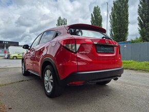 Predám  Honda HR-V 1.5 i-VTEC Elegance CVT - 4