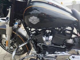 Harley Davidson Street Glide Special - 4