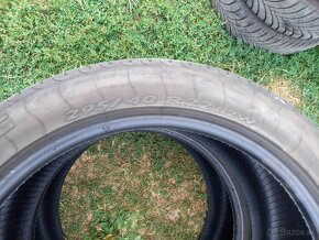 295/40R22 112W Pirelli letné - 4