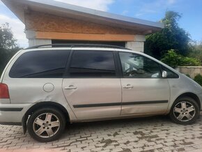 Volkswagen Sharan 1.9 TDI 85 kw - 4