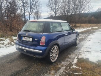 Mini cooper r50 1.6 66kw benzin - 4