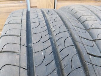 Goodyear Efficient grip cargo 215/65 R16C - 4