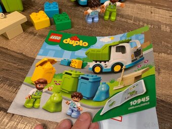 Predám Lego DUPLO 10945 - Smetiarske auto a recyklovanie - 4