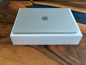 MacBook AIR M2 Silver Záruka 99% batéria - 4