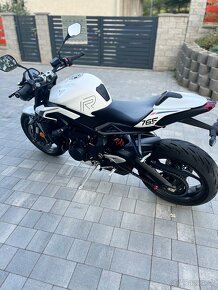 Triumph Street Triple 765 R (RS)  2023 - 4