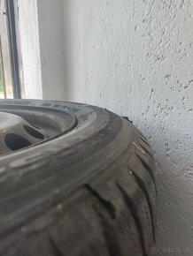 Predám zimné gumy značky Hankook icept rs2 185/60 r 15 5x100 - 4