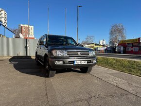 Toyota Landcruiser 100 V8 4,7 - 4