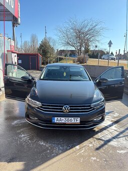 Volkswagen Passat 2litre, 140kw. - 4