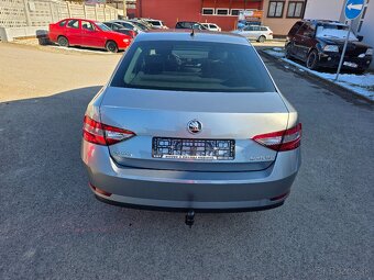 ŠKODA SUPERB 1.6 CRTDI 88KW MT6 ELEGANCE - 4