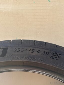 Michelin Pilot Sport 4S 255/35 R19 - 4