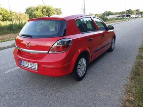 OPEL ASTRA 1.4 r.v 2011 - 4