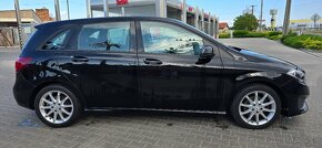 Mercedes Benz B200 - 4