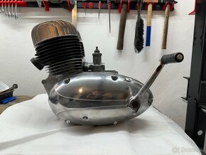 Predam motor Jawa 350/360 - 4