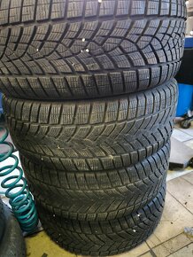 Goodyear Ultragrip 235/55 r18 - 4