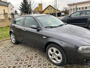 Alfa Romeo 147 JTDm - 4