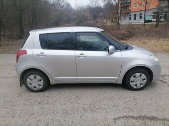 Suzuki Swift 1.3 - 4