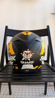 Prilba Shark S700 Redding – výborný stav - 4