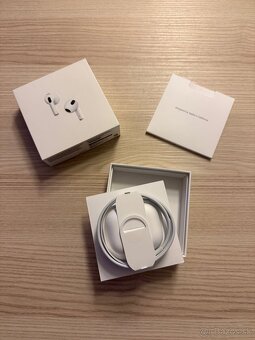 AirPods 3.Generacia s MagSafe nabijacim puzdrom - 4