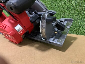 Milwaukee M18 CCS55 Okružná píla - 4