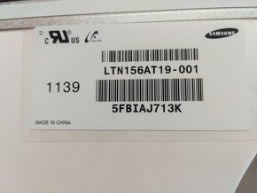 predám 15,6" palcový display z notebooku Samsung NP300 - 4