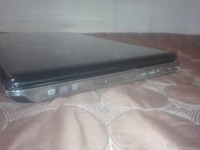 HP DV7. i7 8 x 1,6 GHz. 17,3 LED HD+. 640 GB. 6GB. - 4